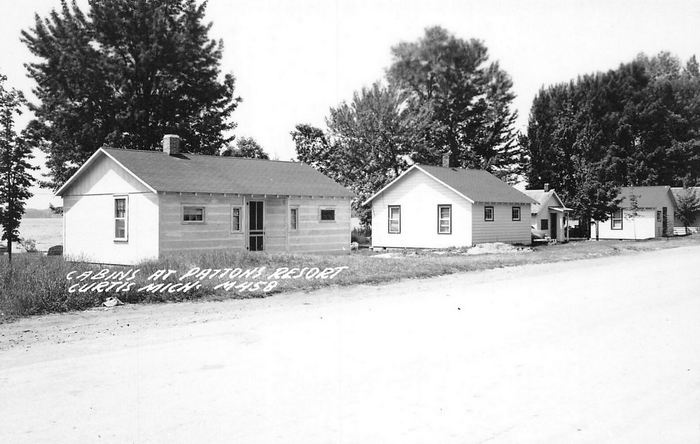 Curtis - Vintage Postcard (newer photo)